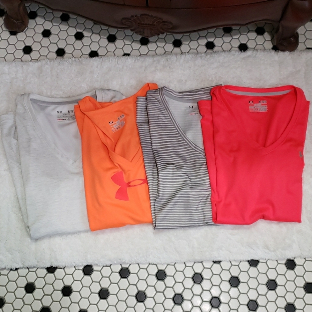 Lot 4 Under Armour short sleeve XL tops